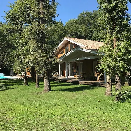 8 Chb Au Pied De La Foret , 450m Du Bassin *