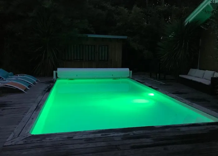 8 Chb Au Pied De La Foret , 450m Du Bassin Villa